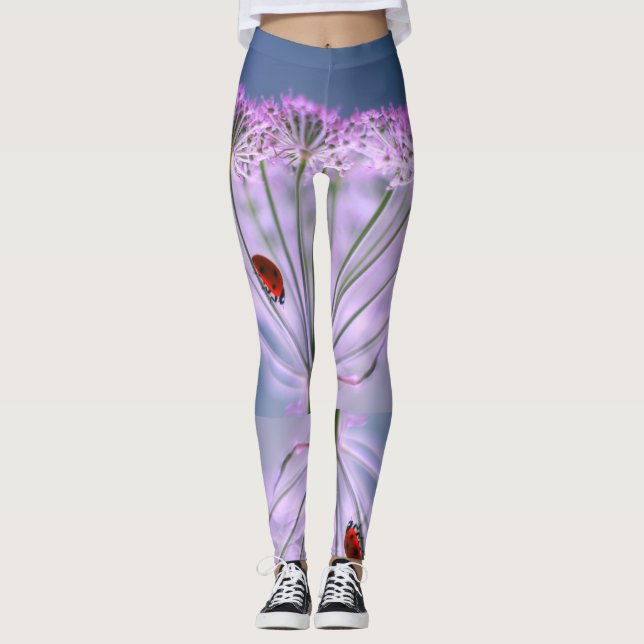 Flores Roxas e Leggings Ladybug (Frente)