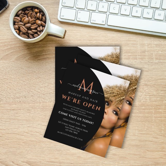 Flyer Adicione Sua Própria Imagem Preto Moderno Elegante (Criador carregado)