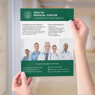 Flyer Clínica Médica Logo Personalizado Foto Verde