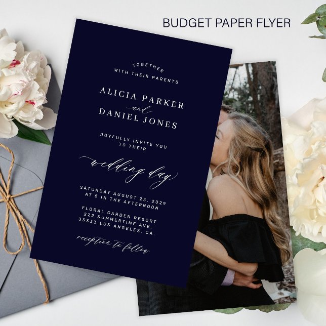 Flyer Convite de casamento com foto branco azul-marinho  (Criador carregado)