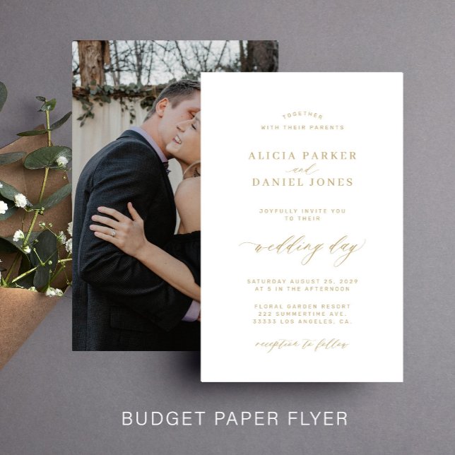 Flyer Convite de casamento dourado branco orçamento econ (Criador carregado)
