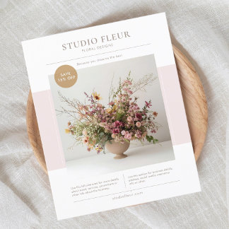 Flyer Cor de Rosa | Marketing de Negócios Floral de Foto