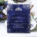 Flyer Doce 16 convite orçamental à tiara de prata azul<br><div class="desc">Por favor, note que este convite está no papel de folheto e é muito fino. Os envelopes não estão incluídos. Para convites mais espessos (mesmo design) visite nossa loja. Para um doce elegante 16, 16 anos. Uma cor azul de fundo, a cor azul é irregular. Decorado com pó falso prateado...</div>