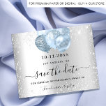 Flyer Doce 16 orçamento azul prateado, exceto a data<br><div class="desc">Observe que esta opção Save the date (Salvar a data) está no papel do folheto e muito fina. Os envelopes não estão incluídos. Para salvar o cartão Data (mesmo design) mais espesso, visite nossa loja. Uma moça e moda Salvem a data para uma doce festa de aniversário 16, 16. Um...</div>