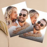 Flyer Foto da caligrafia BudgetMOD Vertical Salvar a Dat<br><div class="desc">******* O PAPEL MATTE É FINO. ATUALIZE UM PAPEL MAIS ESPESSURDO. NENHUM ENVELOPES INCLUÍDO. PARA CARTÕES, CARTÕES MAIS ESPESSURAS, VERIFIQUE O LINK ABAIXO. CARTÃO, CARTÕES ESPESSURAS TÊM UMA OPÇÃO PARA ENVELOPES OU INCLUI-OS******* Sem envelopes, versão do folheto de papel. Economize dinheiro em convites formais com este convite em papel. Prepare...</div>