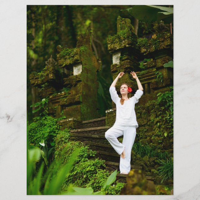 Flyer Jovem pratica yoga (Frente)