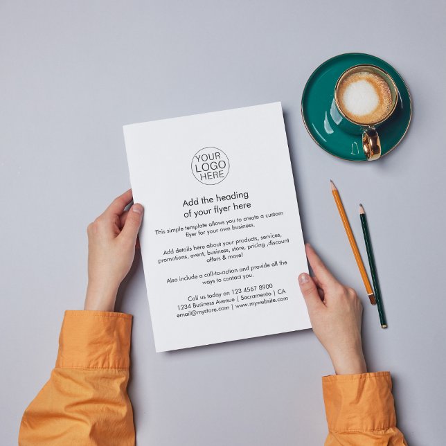 Flyer Logotipo comercial | Simples Preto Branco Personal (Criador carregado)