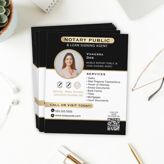 Flyer Marketing de Código QR de Foto Notícia Dourada na  (Criador carregado)