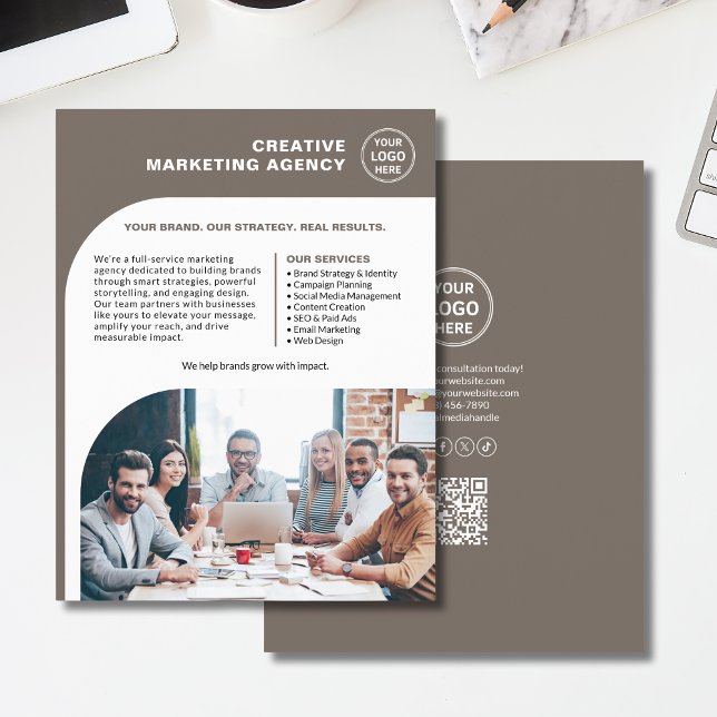 Flyer Modern Logo Photo QR Marketing Business (Modern Logo Photo QR Marketing Business Flyer)