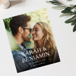 Flyer Orçamento Moderno M Foto Vertical Chic Salvar Data<br><div class="desc">******* O PAPEL MATTE É FINO. ATUALIZE UM PAPEL MAIS ESPESSURDO. NENHUM ENVELOPES INCLUÍDO. PARA CARTÕES, CARTÕES MAIS ESPESSURAS, VERIFIQUE O LINK ABAIXO. CARTÃO, CARTÕES ESPESSURAS TÊM UMA OPÇÃO PARA ENVELOPES OU INCLUI-OS******* Sem envelopes, versão do folheto de papel. Economize dinheiro em convites formais com este convite em papel. Prepare...</div>