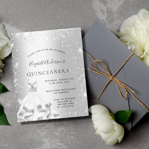 Flyer Quinceanera prateado com o convite do orçamento