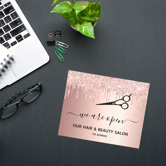 Flyer Reabrindo o penteado salão rosa dourado gota (Criador carregado)