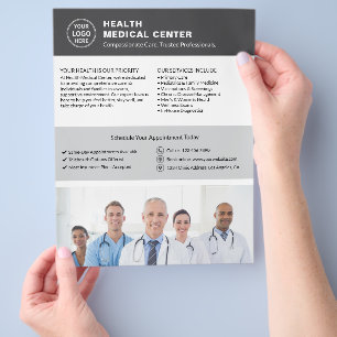 Flyer Saúde Clínica Doutor Logotipo Personalizado Foto Q