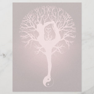 Flyer Senhora fazendo ioga com fundo vermelho.