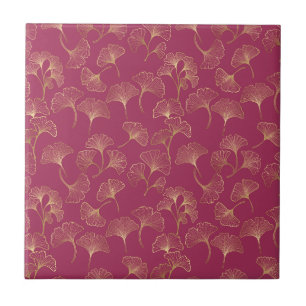 Folhas de Ginkgo Douradas Luxuosas em Burgundy Pro