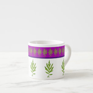 Folhas selvagens em uma caneca Espresso