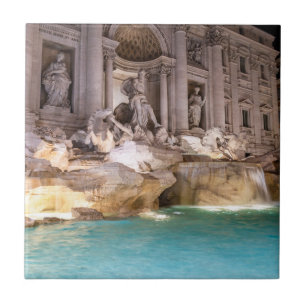 Fonte da Trevi à noite - Roma, Itália