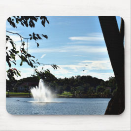 Fonte no lago Mousepad