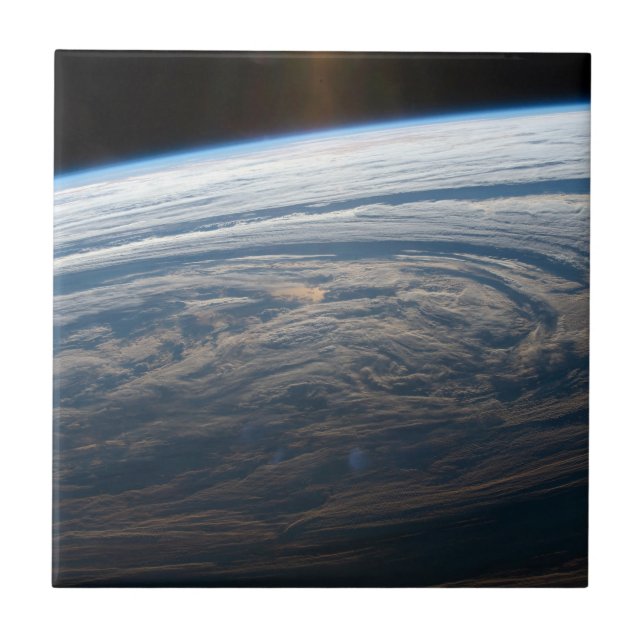 Formações Nuvens No Oceano Índico Sul. (Frente)