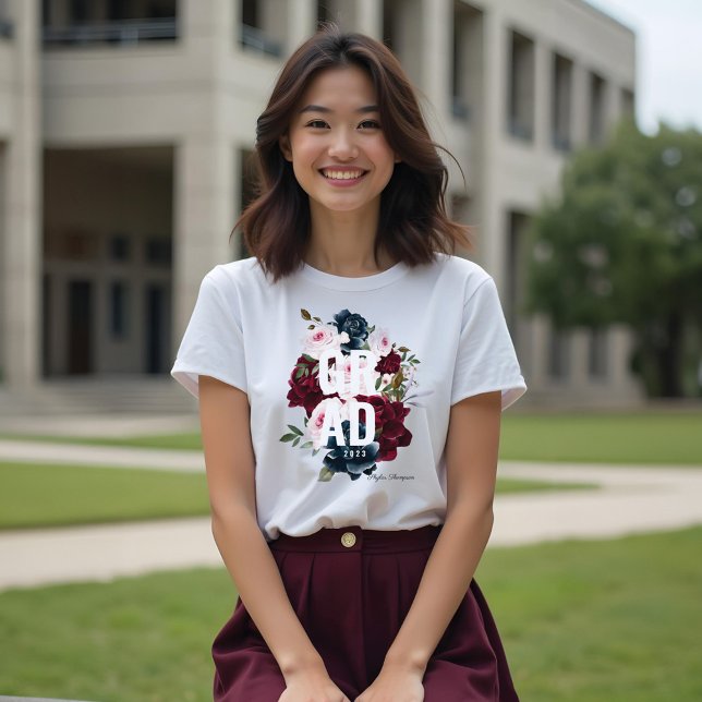 Formando de Flores de Aquarela Azul e Borboleta Az (Burgundy & Blue Elegant Watercolor Flowers Grad Tri-Blend Shirt)