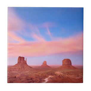 Fortes ventos sobre o vale do deserto