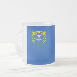 Fosco de caneca de vidro pequena com bandeira de N