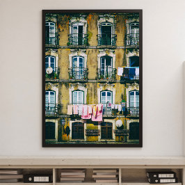 Foto 18º c, edifício de segunda-feira no distrito de Al