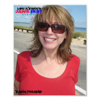 FOTO 8X10 "YANA IN RED"