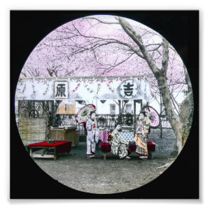 Foto A gueixa japonesa do vintage senta-se sob as