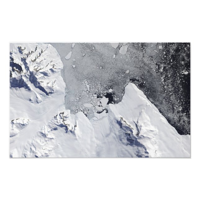 Foto A ponta do norte da Ilha de Alexander (Frente)