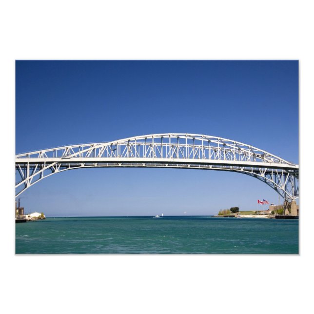 Foto A Ponte Blue Water é uma ponte de vão duplo (Frente)