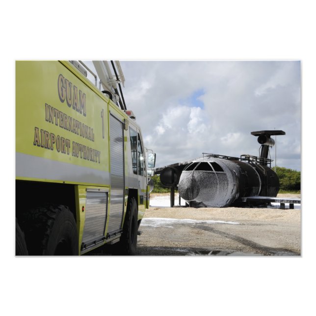 Foto Aeroporto WONPAT de Guam (Frente)