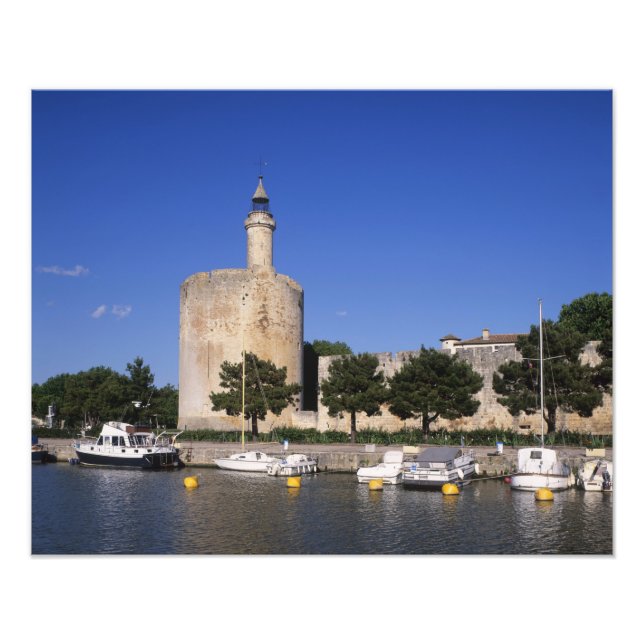 Foto Aigues Mortes, Canal de Rhône e Sète, Gard, (Frente)