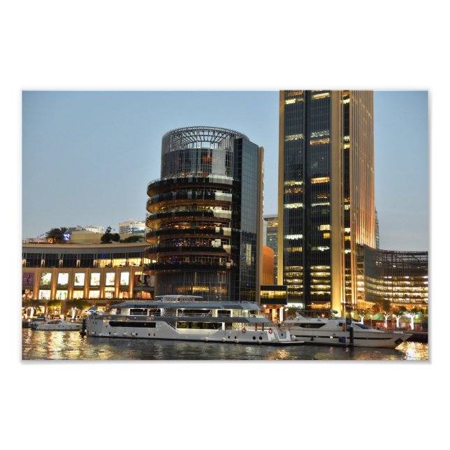 Foto Arquitetura de Dubai à noite (Frente)