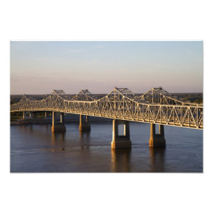 Foto As Pontes Natchez-Vidalia que abrangem o