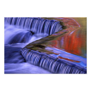 Foto Bond Falls; Folhas Coloridas de Outono Reflexivas;