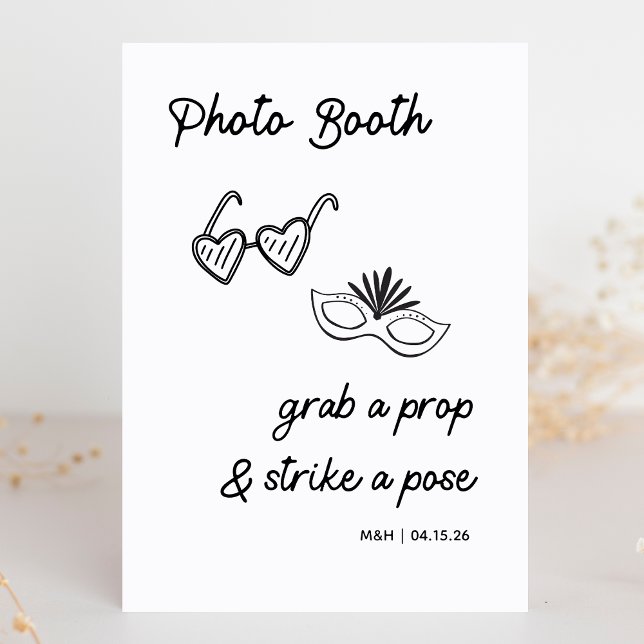 Foto: Booth Prop Moderno Sinal de Casamento Minima (Strike a pose! This cute, modern, chic photo booth prop sign adds a fun touch to your wedding day.)