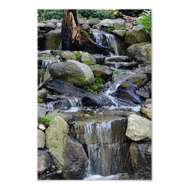 Foto Cachoeira correndo para o riacho (Frente)