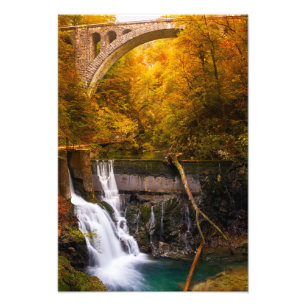 Foto Cachoeira na garganta do desfiladeiro de Vintgar