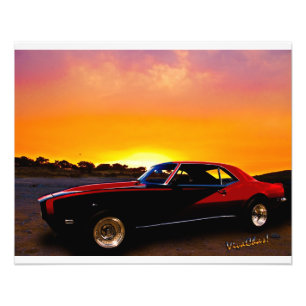 Foto Camaro 1969 acima em Ridge rochoso para o por do