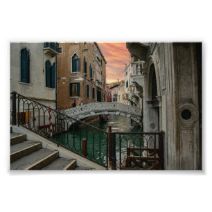 Foto Canal e Ponte do Pôr do Sol em Veneza – Romântico