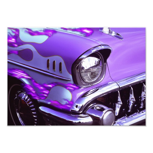 Foto Carro clássico: Chevrolet com capô em chamas (Frente)