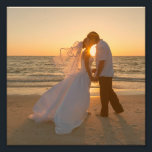 Foto Casamento pintado de laranja 8"x8"<br><div class="desc">Uma arte de impressão de 8"x8" com ampliação de fotos. Adicione seu próprio texto personalizado para criar um toque personalizado. Se você tiver uma foto de paisagem ou retrato, poderá recortar sua imagem antecipadamente ou usar o recurso de recorte dinâmico aqui mesmo no sistema. Você pode alterar a configuração de...</div>