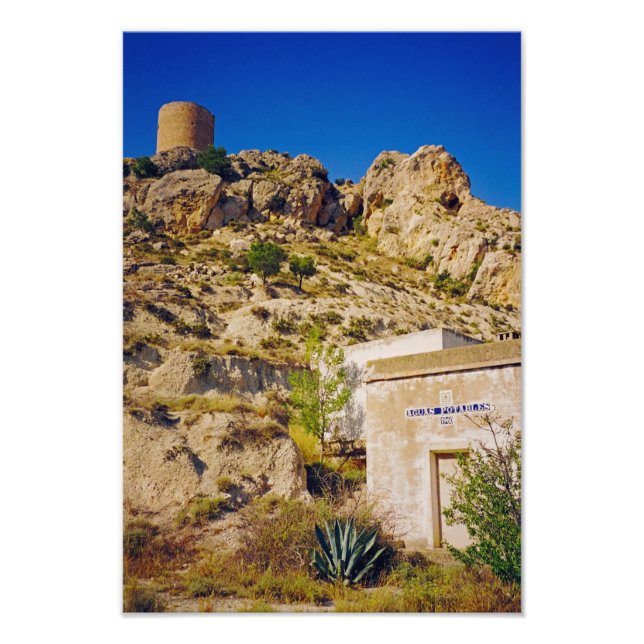 Foto Castalla Castle (Frente)