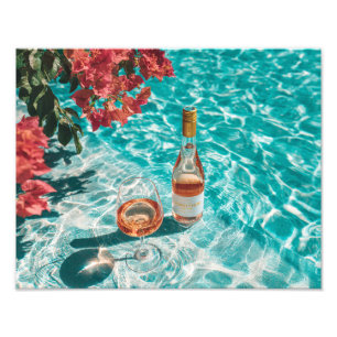 Foto Cenas de Rosé Tropical à Beira da Piscina no Verão