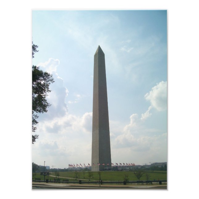 Foto Céu Nublado e Monumento a Washington (Frente)
