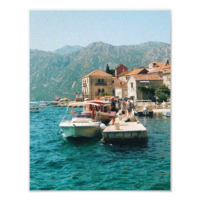 Foto Cidade costeira de Perast, Montenegro (Frente)
