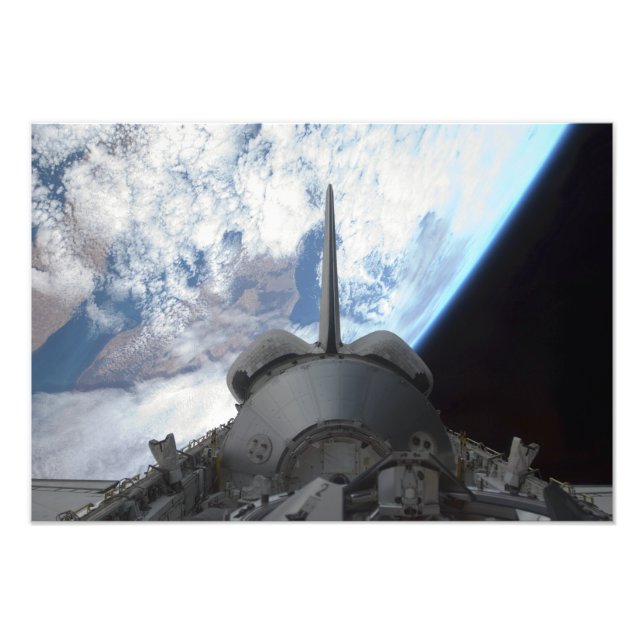 Foto Compartimento de carga útil do Endeavor de Ônibus  (Frente)