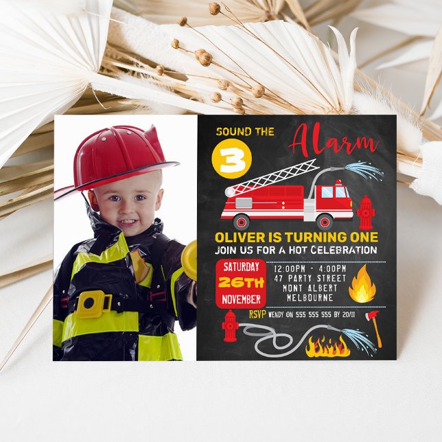 Foto: Convite de Aniversário do Caminhão de Fogo (Fire Truck Birthday Invitation Template, Firetruck  Sound the Alarm Birthday Invitation, Chalkboard
)