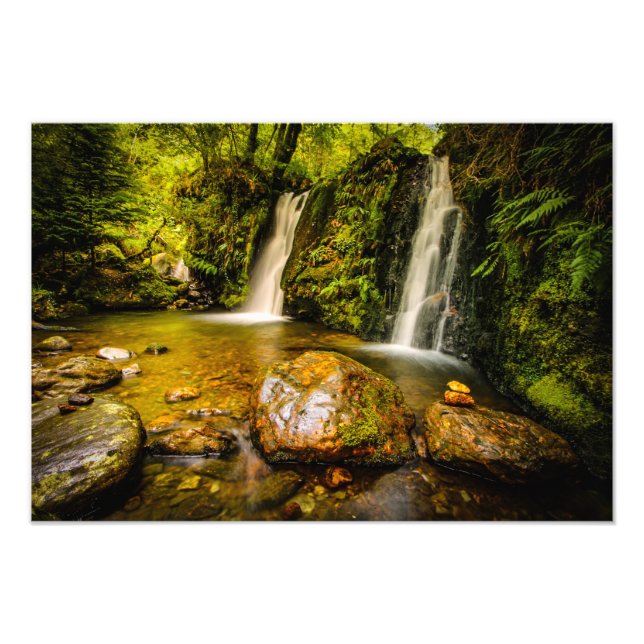 Foto Coolalingo Waterfall: Gem oculta da Natureza (Frente)